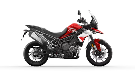 Triumph Launches Tiger 900 Aragon Editions to Celebrate Iván Cervantes' Prestigious Baja Aragón Rally Win