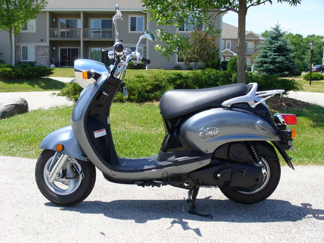 Yamaha Vino vs. Honda Giorno: Choosing the Perfect Scooter for Your Ride