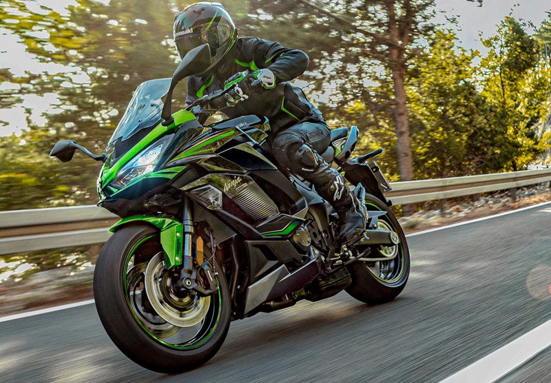 Ninja® 1000SX: Embrace the Thrill of Sport Touring with Advanced Technology and Versatility