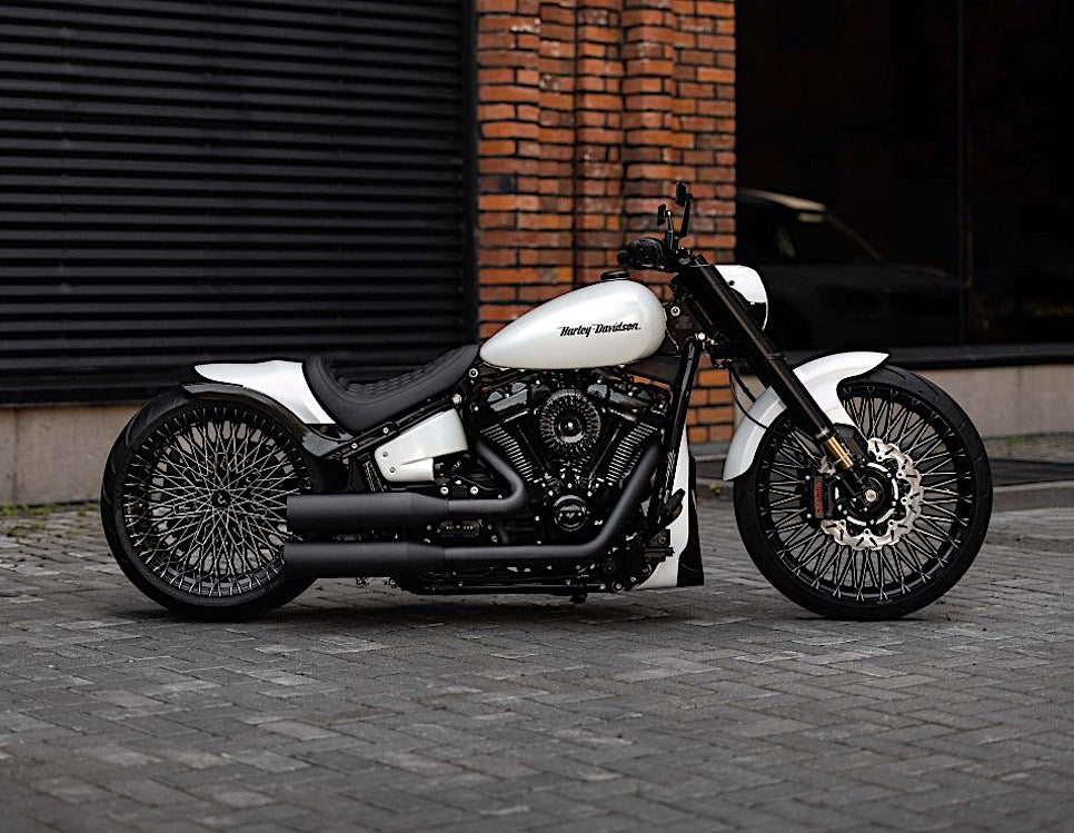 Custom Harley-Davidson Breakout "Breakbox 2" Blends Vintage and Modern Styles